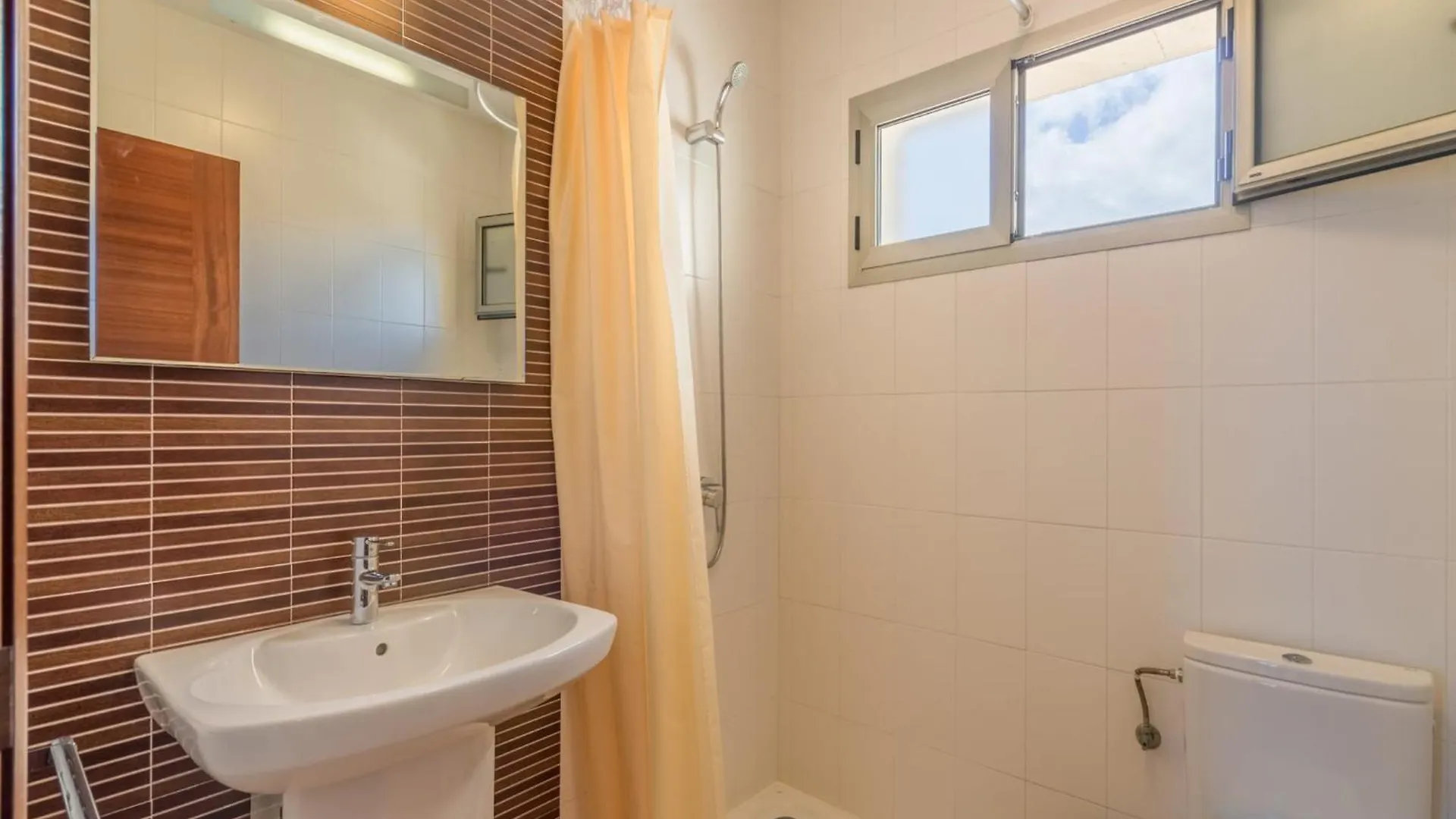 Charming Villa For 6 Guests Cala Murada  0*, Cala Murada (Mallorca)